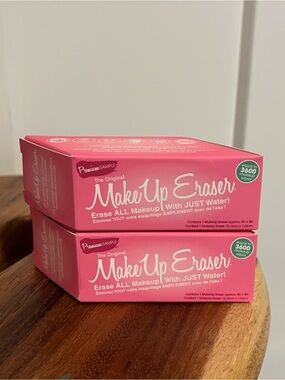 TWO MakeUp Eraser Original Makeup Remover Cloths - Travel Size
